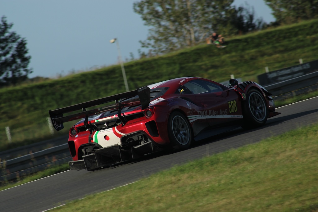 Torben Ingerslev i Ferrari 488 Challenge EVO
(Foto: Motorsporten.dk)